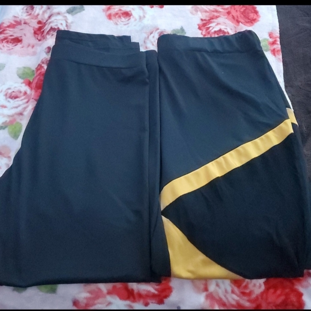 Stylish Black and Yellow Women's Leggings